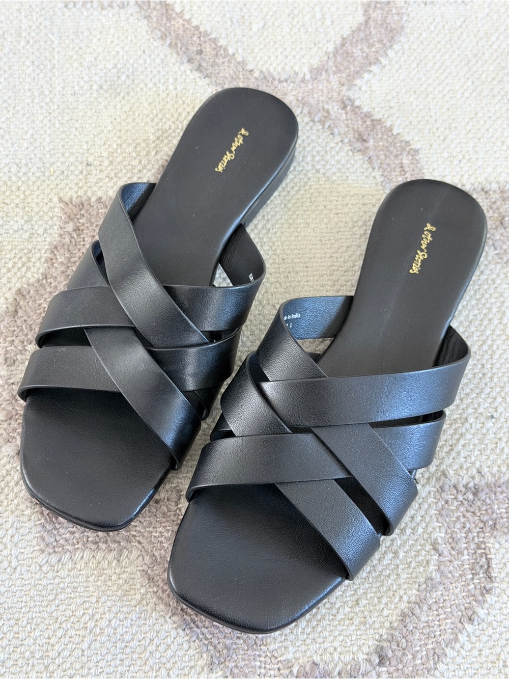 & Other Stories Black Criss Cross Slide Sandals - Women's US size 8 / EU size 38